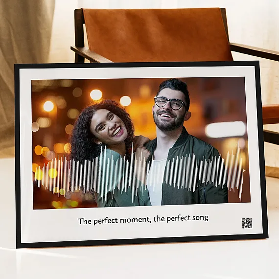 soundwave art print with couple portrait and audio waveform on romantic night background